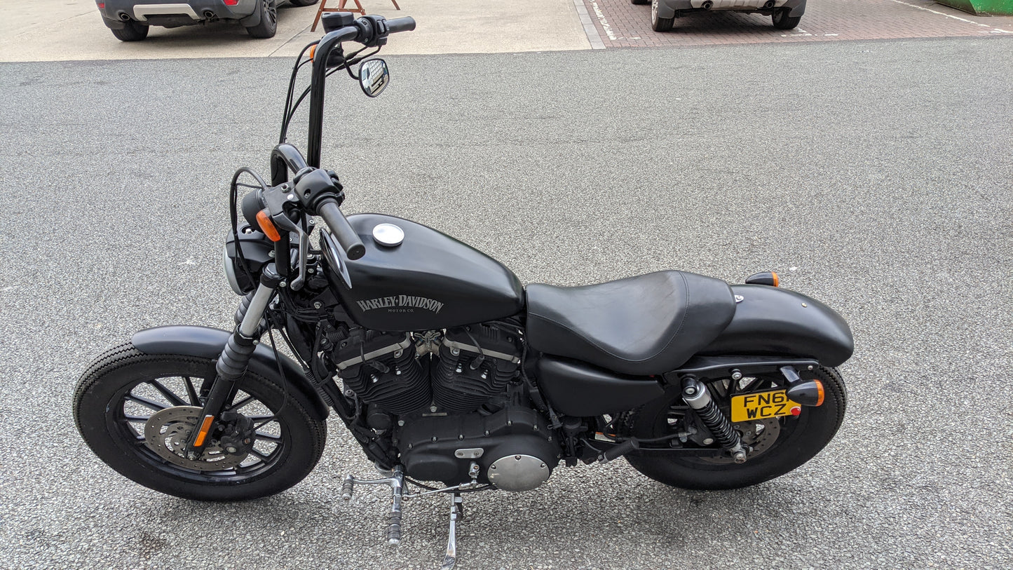 Harley Davidson Iron 883cc 2011 Black *SOLD*