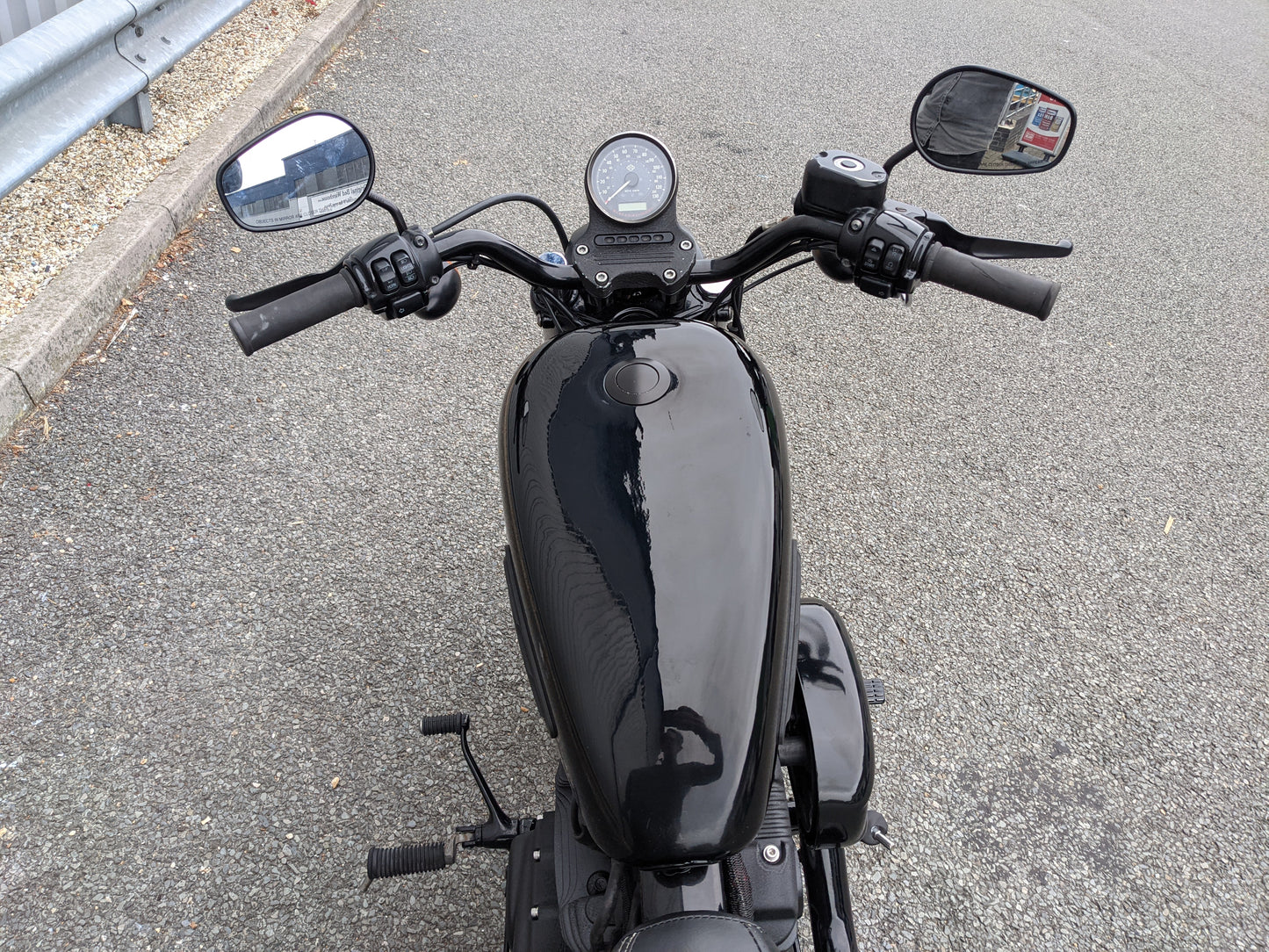 Harley Davidson Iron Black 883cc 2014 Model *SOLD*