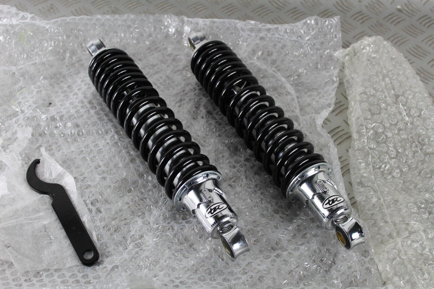 Triumph Bonneville Tec Rear Shocks Type 18 NEW