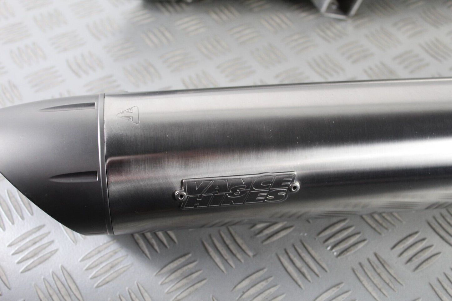 Triumph Vance & Hines Bonneville Bobber Exhausts