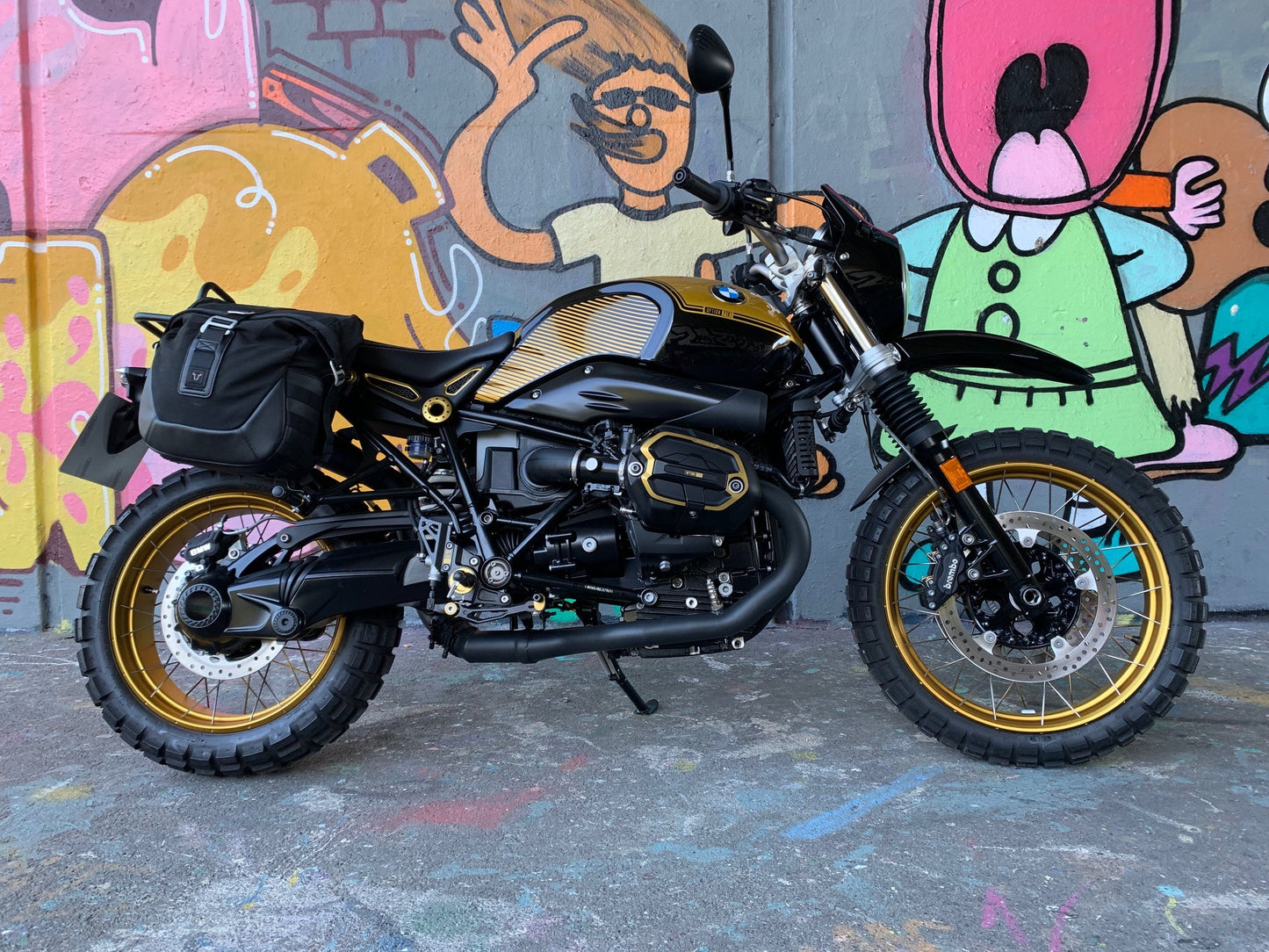 BMW R Nine T Urban G/S Option 719 – 1200cc – Black & Gold – Immaculate *SOLD*
