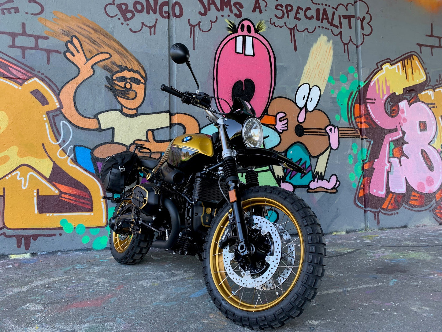 BMW R Nine T Urban G/S Option 719 – 1200cc – Black & Gold – Immaculate *SOLD*