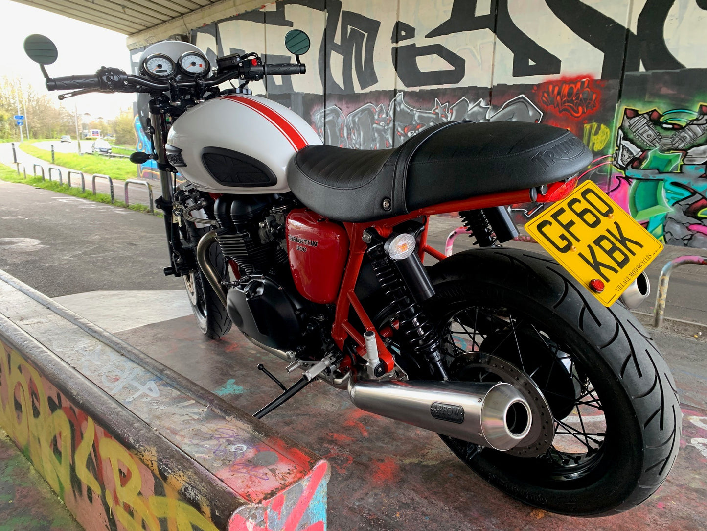 Triumph Thruxton 900 – 2010 10th Anniversary Edition – Custom Build – Rare *SOLD*