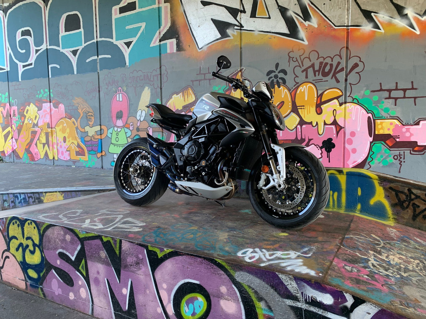 MV Agusta Dragster RR (2021) – 800cc – “Motorcycle Art” – Immaculate
