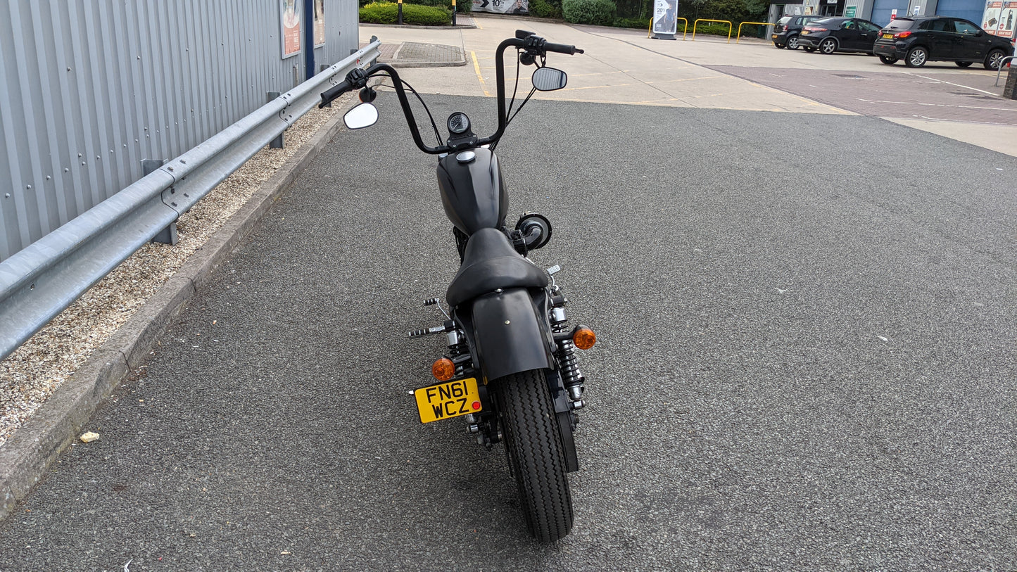 Harley Davidson Iron 883cc 2011 Black *SOLD*